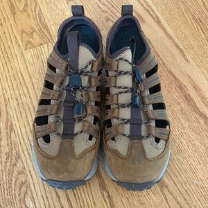 Merrill Hiking Shoes 8.5